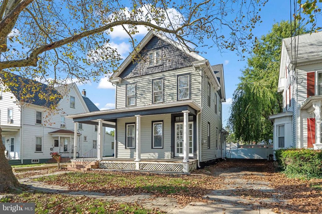 47 DICKINSON ST, Woodstown, NJ 08098