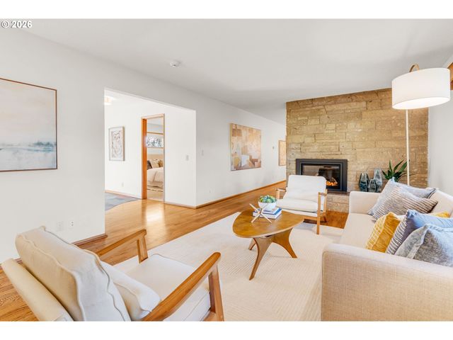 6246 Sw 37TH Ave, Portland, OR 97221