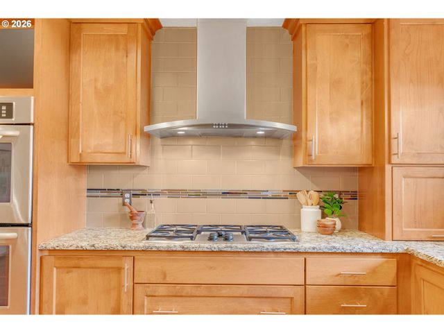6246 Sw 37TH Ave, Portland, OR 97221