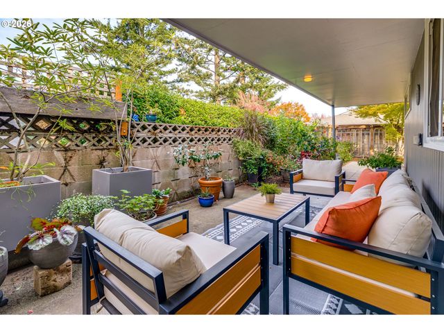 6246 Sw 37TH Ave, Portland, OR 97221