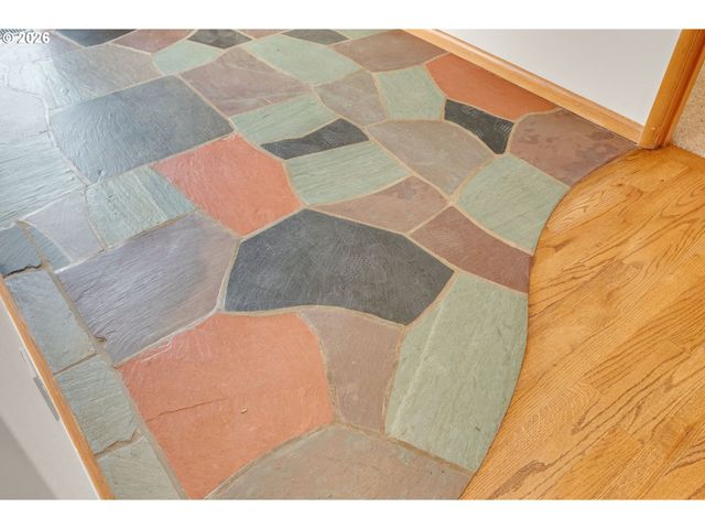 6246 Sw 37TH Ave, Portland, OR 97221