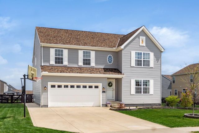 198 Rosewood Loop SW, Commercial Point, OH 43116