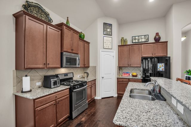 4005 Hawthorne Drive, Sachse, TX 75048