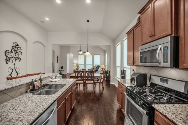 4005 Hawthorne Drive, Sachse, TX 75048