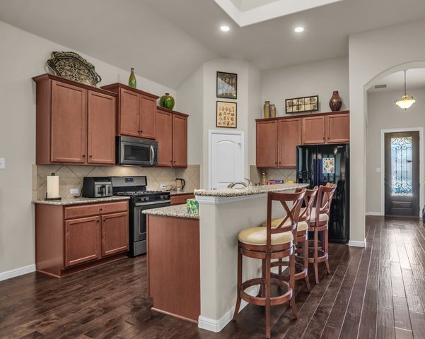 4005 Hawthorne Drive, Sachse, TX 75048