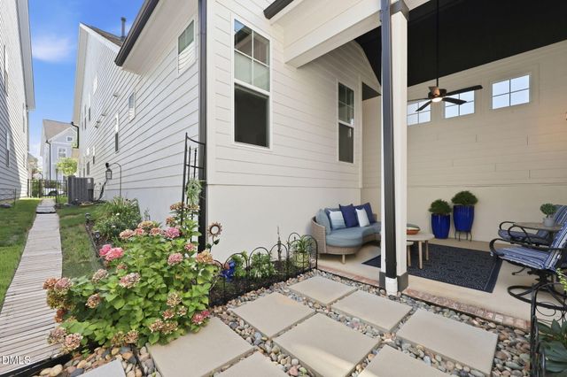 1704 Glazebrook Drive, Wake Forest, NC 27587