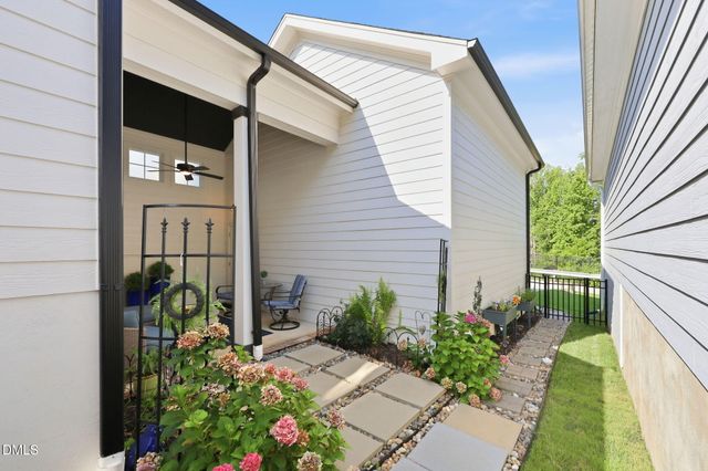 1704 Glazebrook Drive, Wake Forest, NC 27587