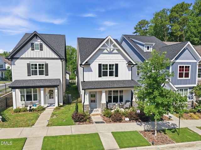 1704 Glazebrook Drive, Wake Forest, NC 27587