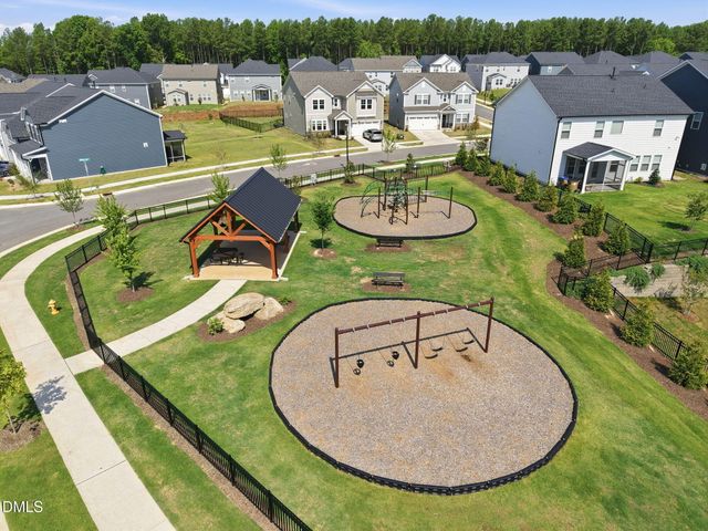 1704 Glazebrook Drive, Wake Forest, NC 27587