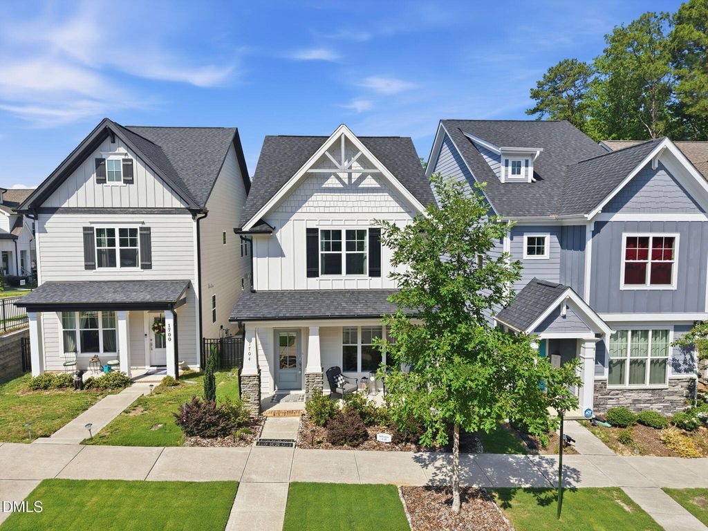 1704 Glazebrook Drive, Wake Forest, NC 27587