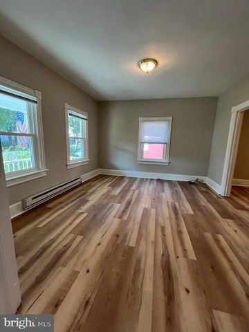807 WOLFE ST, Fredericksburg, VA 22401