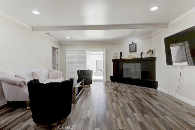 8227 Grenoble, Sunland, CA 91040