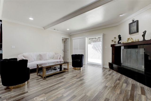 8227 Grenoble, Sunland, CA 91040