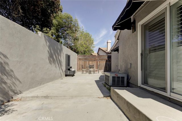 8227 Grenoble, Sunland, CA 91040