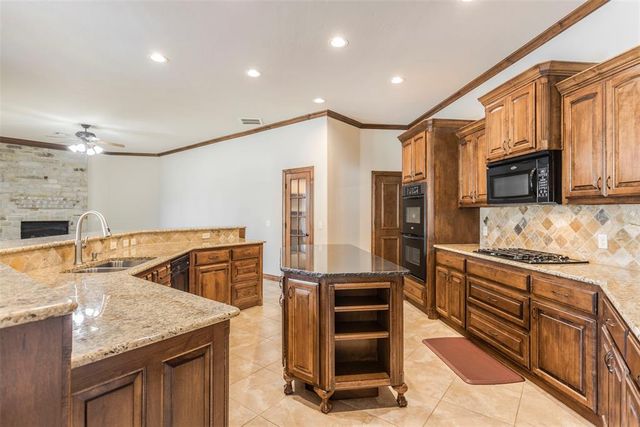 16805 Thorton Lane, Edmond, OK 73012