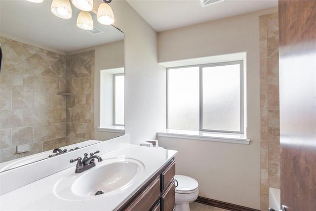 16805 Thorton Lane, Edmond, OK 73012