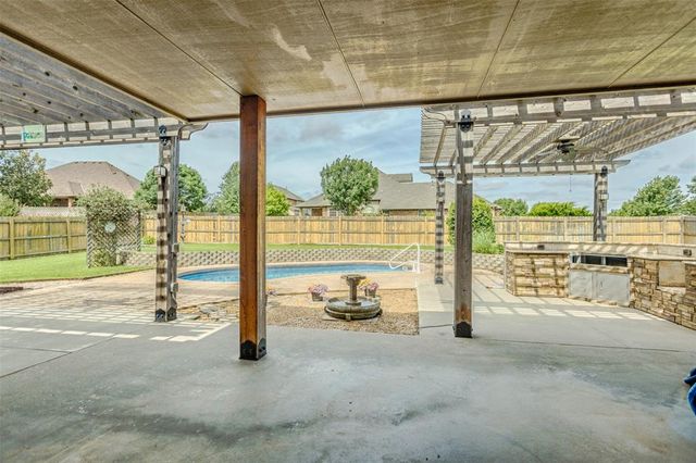 16805 Thorton Lane, Edmond, OK 73012