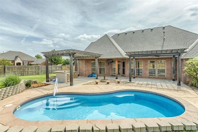 16805 Thorton Lane, Edmond, OK 73012