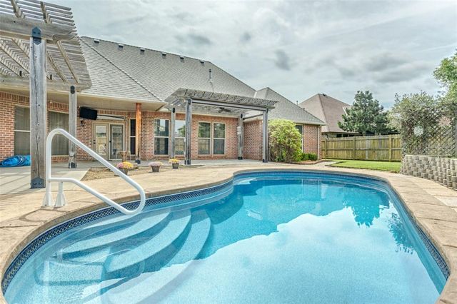 16805 Thorton Lane, Edmond, OK 73012