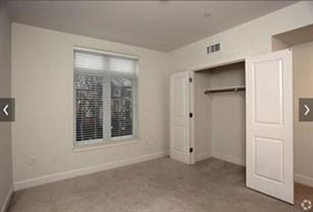 7 Cameron 105, Cambridge, MA 02140