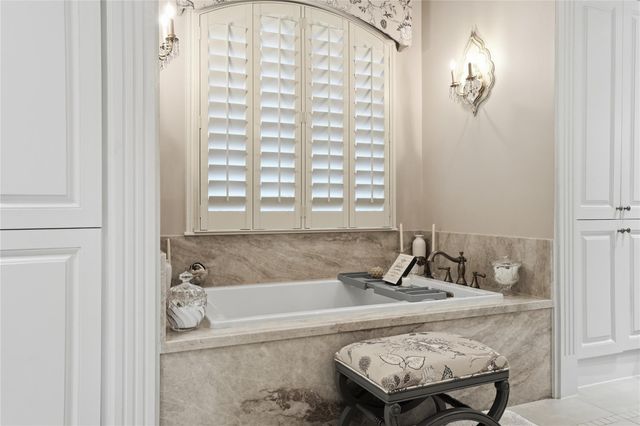 11840 Stuckey Lane, Bunker Hill Village, TX 77024