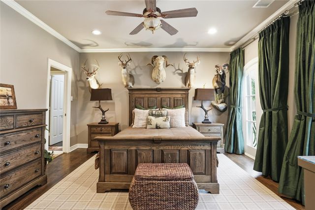 11840 Stuckey Lane, Bunker Hill Village, TX 77024