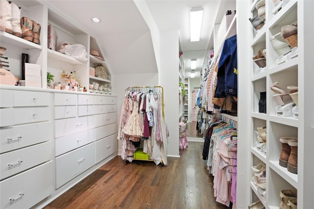 11840 Stuckey Lane, Bunker Hill Village, TX 77024