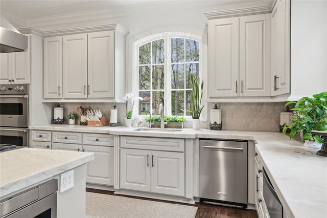 11840 Stuckey Lane, Bunker Hill Village, TX 77024