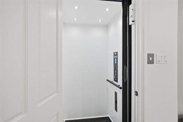 11840 Stuckey Lane, Bunker Hill Village, TX 77024