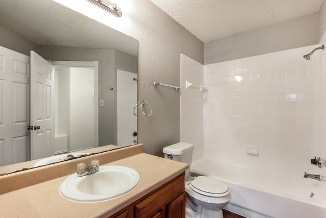 10244 Budtime Lane, Dallas, TX 75217