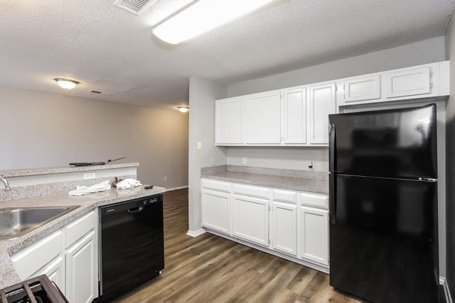 10244 Budtime Lane, Dallas, TX 75217