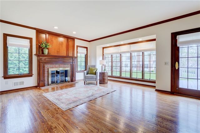 11 Merryhill Lane, Pittsford, NY 14534