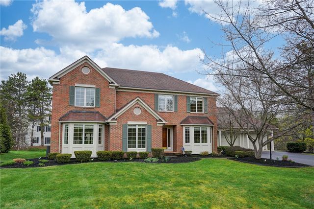 11 Merryhill Lane, Pittsford, NY 14534
