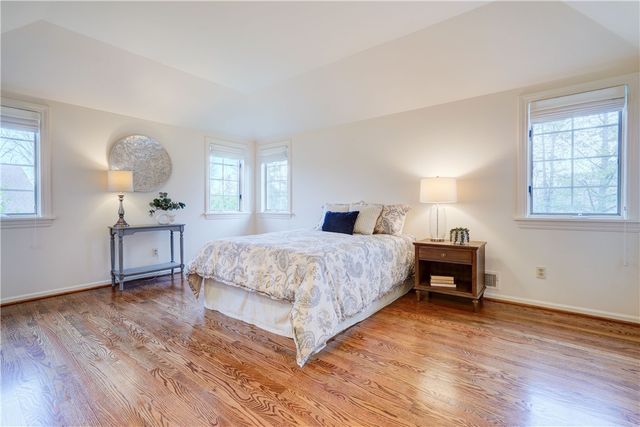 11 Merryhill Lane, Pittsford, NY 14534