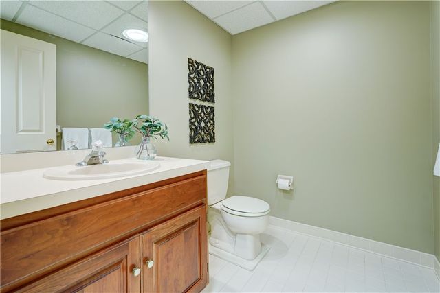 11 Merryhill Lane, Pittsford, NY 14534