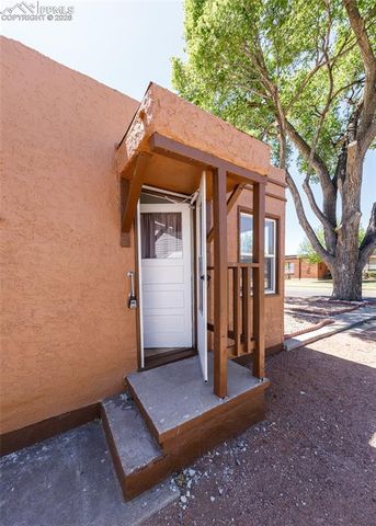 422 S Prairie Avenue, Pueblo, CO 81005