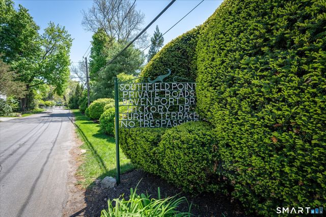 250 Davenport Drive, Stamford, CT 06902