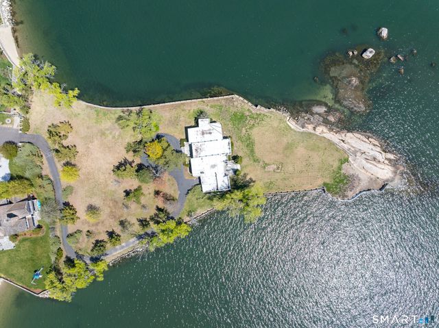 250 Davenport Drive, Stamford, CT 06902