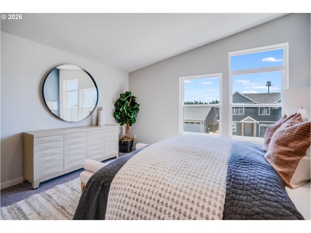 8875 Sw MOHEGAN Ln, Tualatin, OR 97062