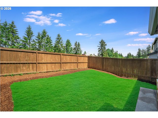 8875 Sw MOHEGAN Ln, Tualatin, OR 97062
