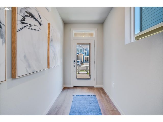 8875 Sw MOHEGAN Ln, Tualatin, OR 97062