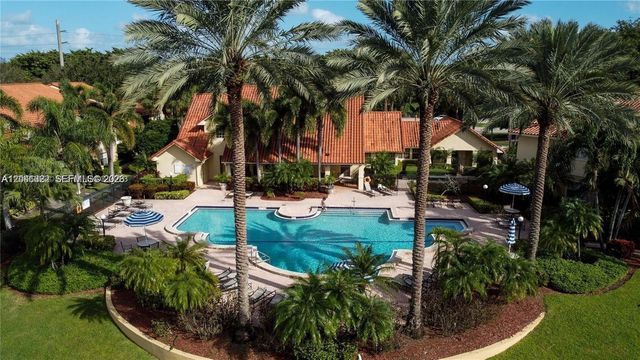 1227 SW 46th Avenue 304, Pompano Beach, FL 33069