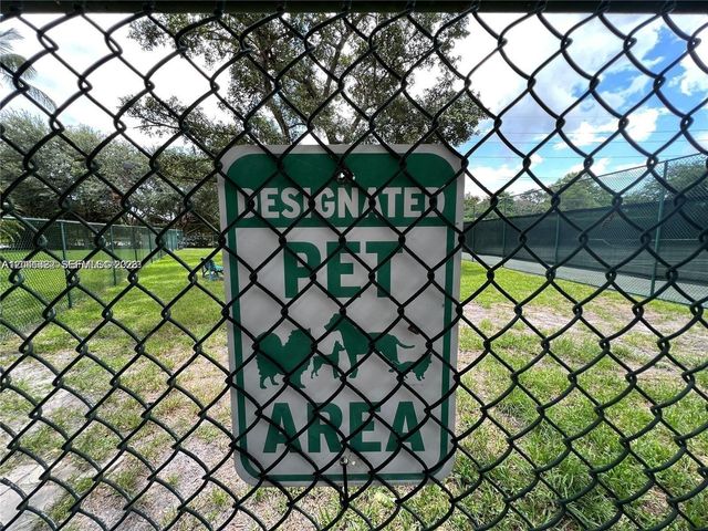 1227 SW 46th Avenue 304, Pompano Beach, FL 33069