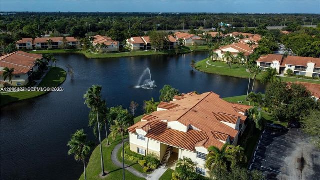 1227 SW 46th Avenue 304, Pompano Beach, FL 33069