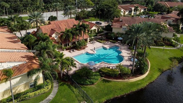 1227 SW 46th Avenue 304, Pompano Beach, FL 33069
