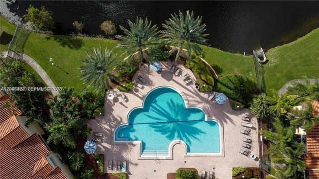 1227 SW 46th Avenue 304, Pompano Beach, FL 33069