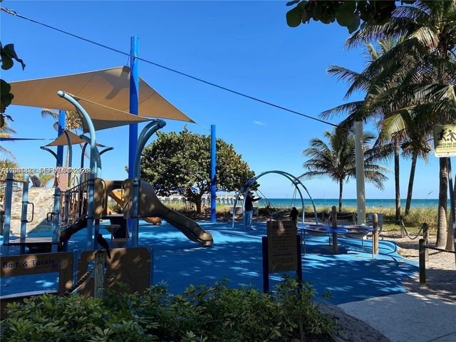 1227 SW 46th Avenue 304, Pompano Beach, FL 33069