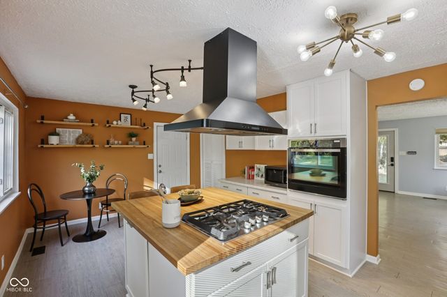 321 Gimber Court, Indianapolis, IN 46225