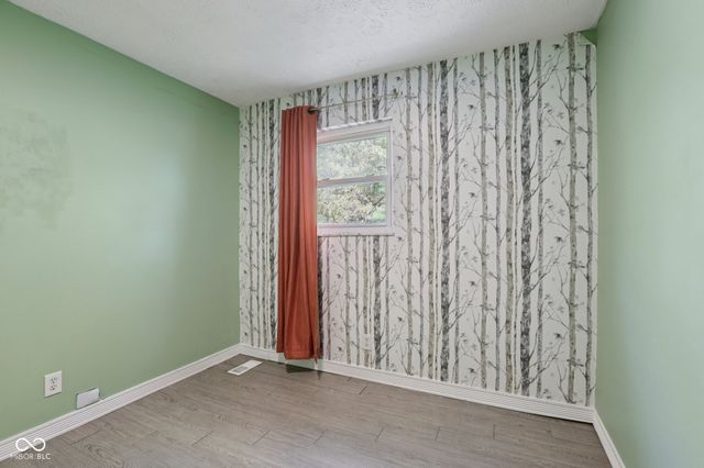 321 Gimber Court, Indianapolis, IN 46225