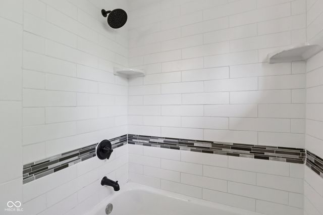 321 Gimber Court, Indianapolis, IN 46225